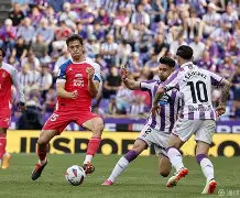 包含巴拉多利德客场取分，保持稳定表现的词条